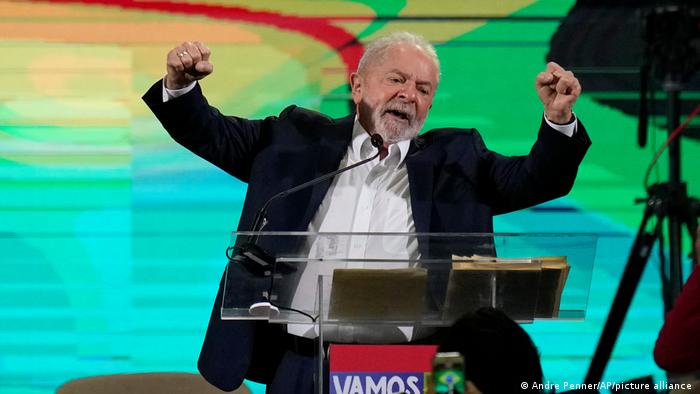 Elecciones en Brasil: Lula amplió su ventaja y roza un triunfo en la primera vuelta