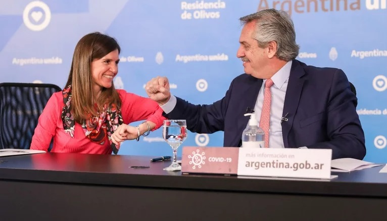 Photo of Cuándo cobro ANSES: quiénes cobran jubilaciones, AUH y bono de $12 mil este martes 17