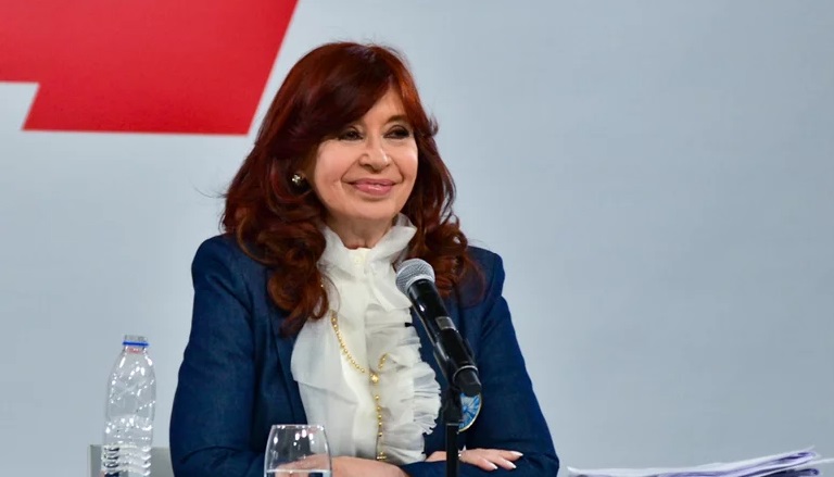 Photo of Planes sociales: organizaciones bancan la propuesta de Cristina Kirchner