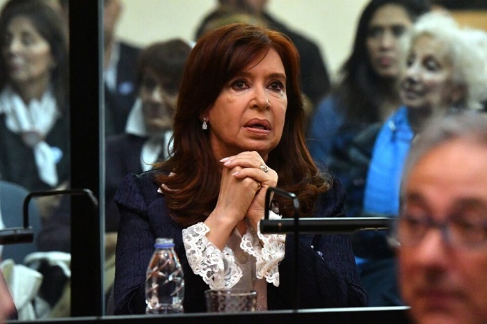 Photo of El insólito juicio contra Cristina Kirchner, a la que ni siquiera se nombró en las audiencias