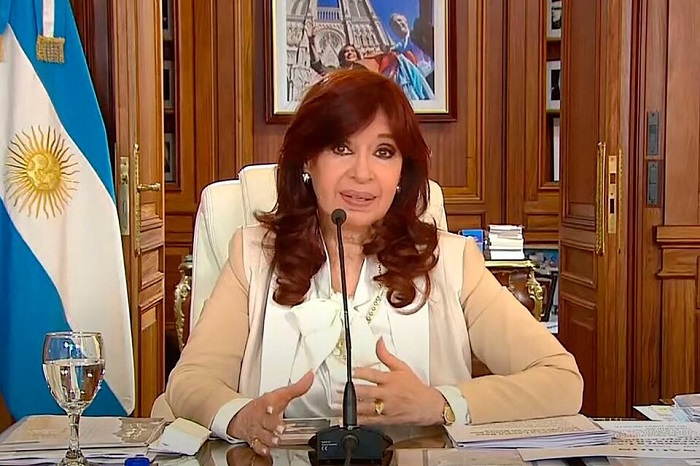 Photo of El costo económico de la persecución judicial a Cristina Kirchner