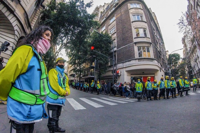 Photo of Sabag y Uliarte planeaban alquilar un departamento frente al de Cristina Kirchner