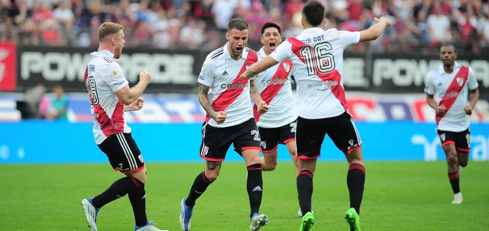 Photo of River fue más de visitante y derrotó al Ciclón 1 a 0