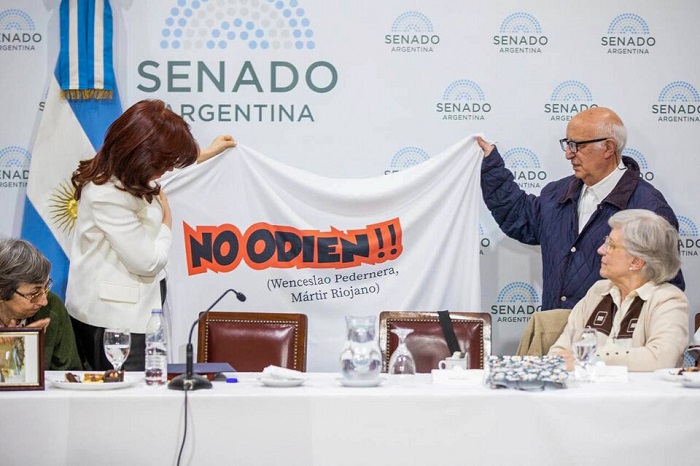 Photo of Jaque al sistema político: El impacto del atentado y el avance de la ultraderecha