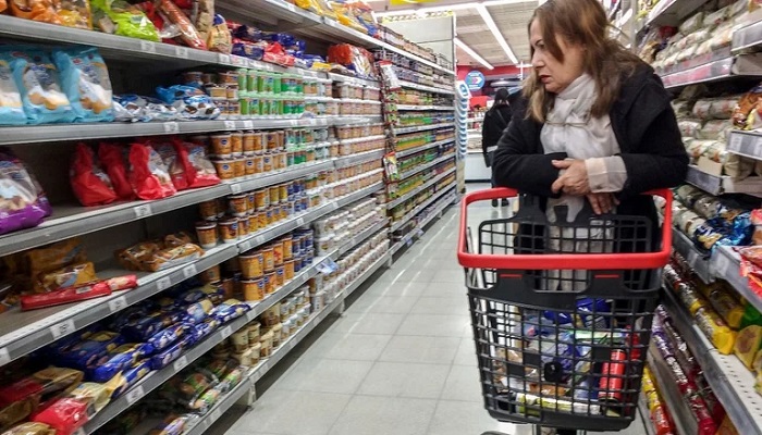 Photo of Alimentos e indumentaria marcan el mapa de la inflación argentina