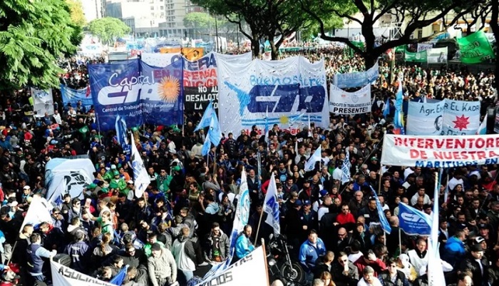 Photo of Sindicatos de la CGT, la CTA y empresarios convocan al acto de Cristina