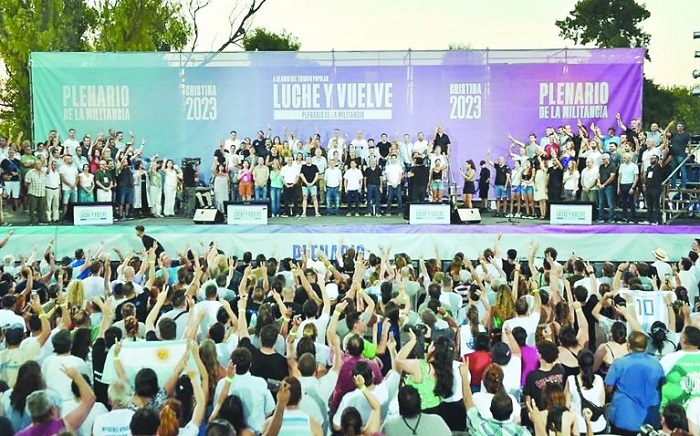 Photo of La militancia tomó la palabra en las comisiones, donde hubo diálogo con los dirigentes