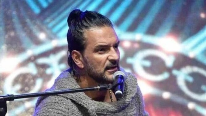 Photo of Ricardo Arjona suspendió su gira por Argentina en septiembre