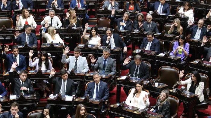 Photo of Ley ómnibus: con el quórum encaminado, el Gobierno se concentra este lunes en conseguir los votos