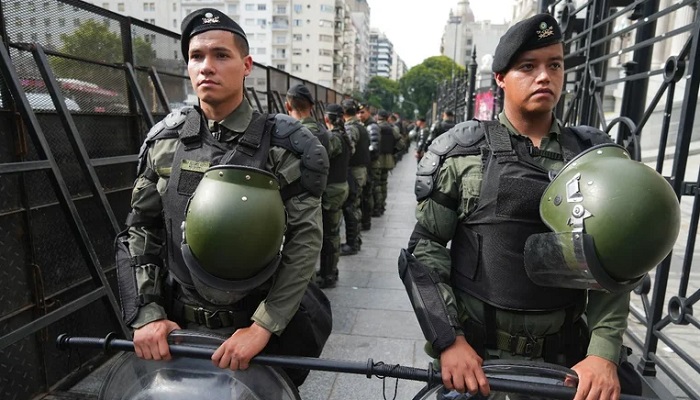 Photo of Congreso blindado: fuerte vallado, carros hidrantes y cientos de gendarmes