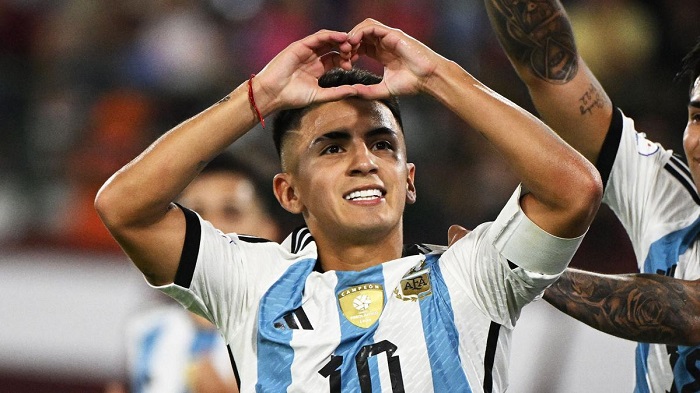 Photo of Argentina y un dudoso penal le dieron a Venezuela la igualdad en el último minuto