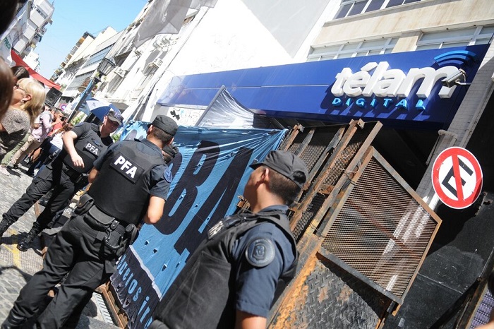 Photo of Télam: prohibición de volver a trabajar y plan de “retiros voluntarios”