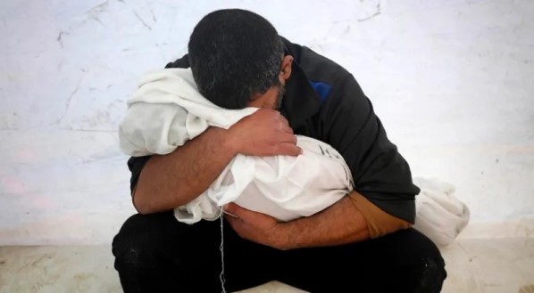 16 MIL PALABRAS, 100 TESTIMONIOS, 50 IMÁGENES PARA PALESTINA E ISRAEL