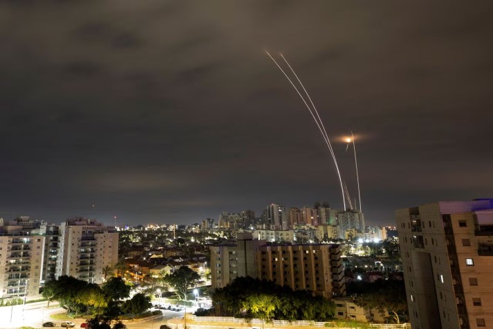 Photo of Ni teatro ni guerra mundial: lo que se sabe del ataque de Irán a Israel y el escenario que abre