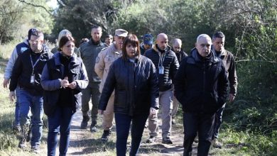 Photo of Patricia Bullrich llevó su show a Corrientes y armó un mega rastrillaje en la casa de la abuela de Loan: «No hay datos nuevos»