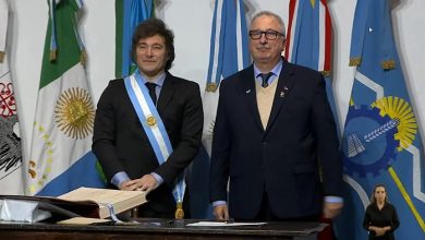 Photo of Javier Milei, del ataque a Cristina Kirchner a la reunión con gobernadores “peronistas” colaboracionistas