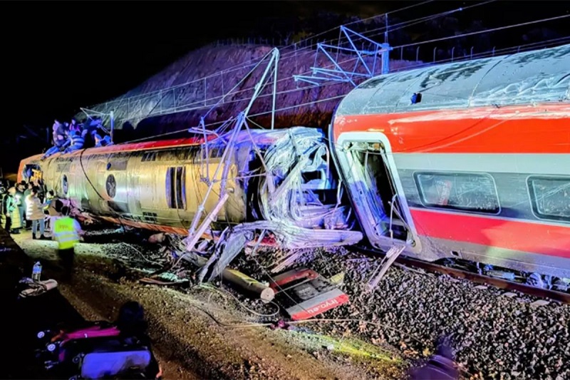 Tragedia en España: al menos 39 muertos por el choque de dos trenes de ...