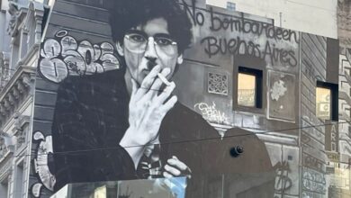 Photo of ​Un enorme mural de Charly García transforma la esquina de Corrientes y Callao 