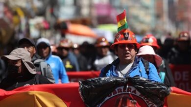 Photo of Organizaciones de Bolivia continúan protestas y exigen renuncia del presidente Rodrigo Paz