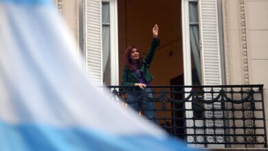 Photo of Banderas en tu corazón: la resistencia en San José 1111 a un año del encierro de Cristina