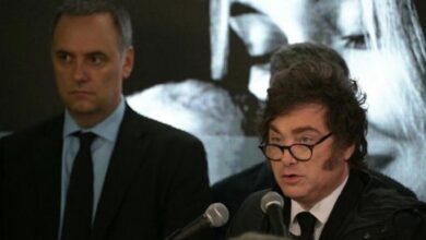 Photo of ​Pagano: «Adorni y Milei no deberían ocupar nunca más un cargo» 