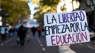 Photo of «El DNU 70 destruye los consensos y el sistema institucional de nuestro país»
